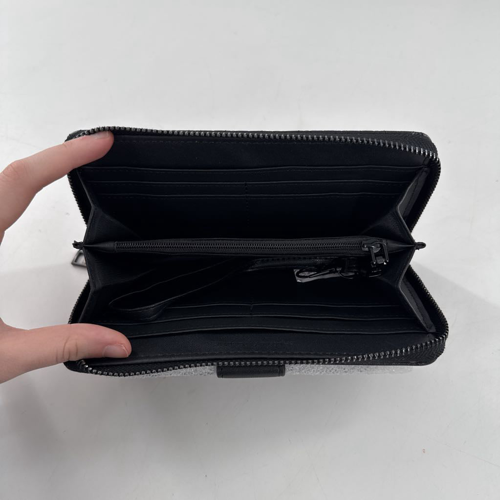 quilted vegan leather wallet/wristlet