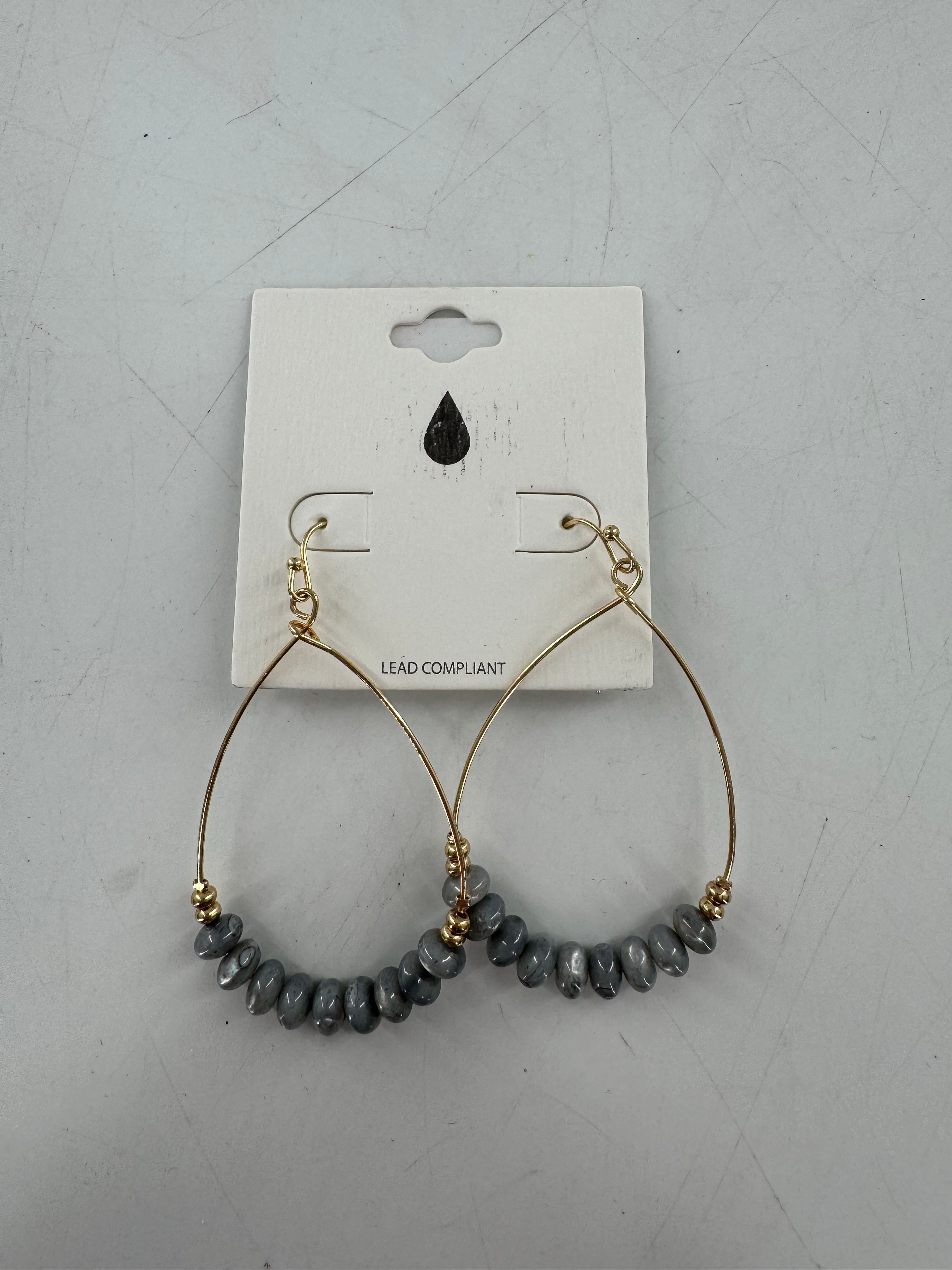 beaded open teardrop shape earrings-gry