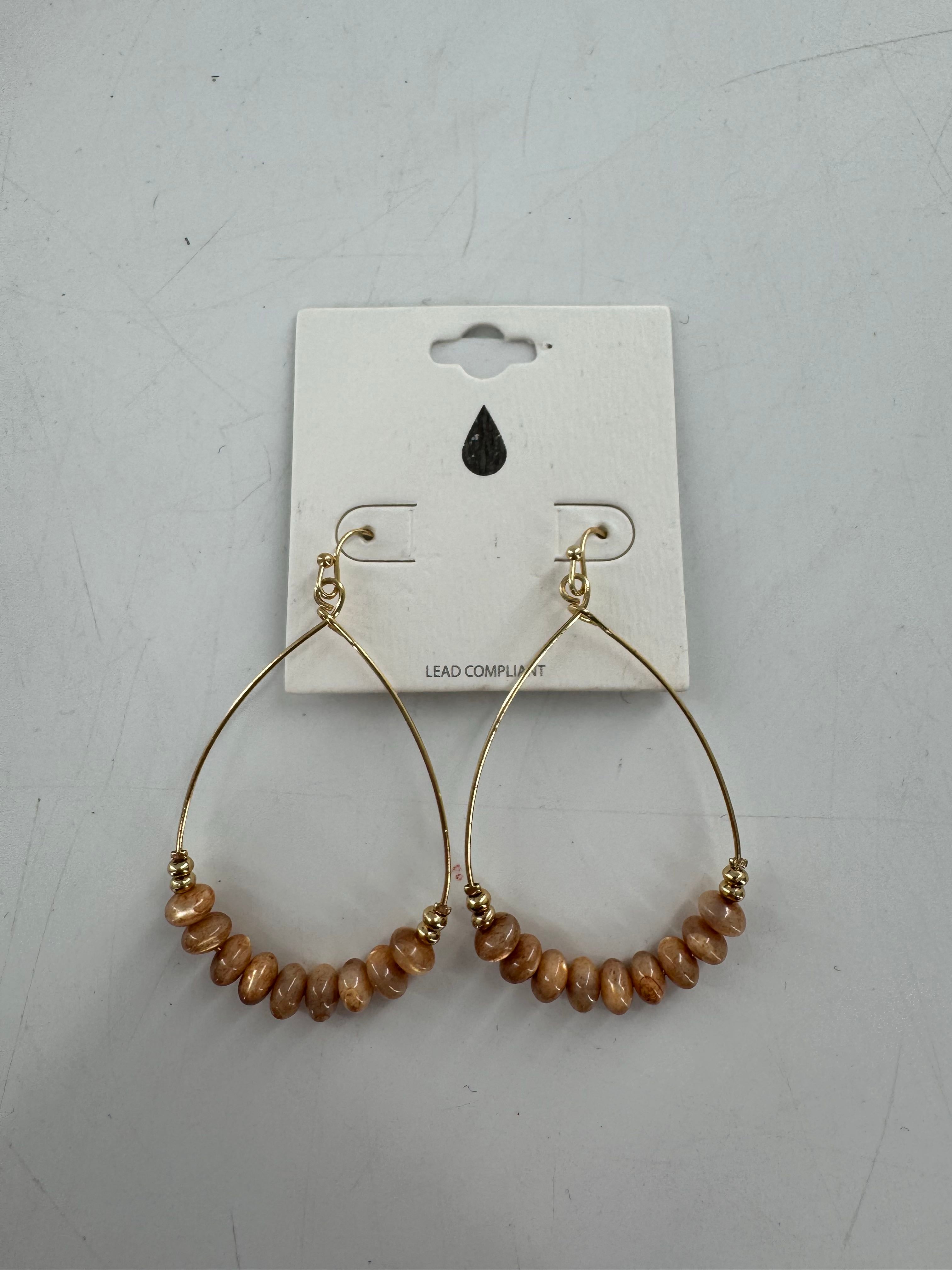 beaded open teardrop shape earrings-tan