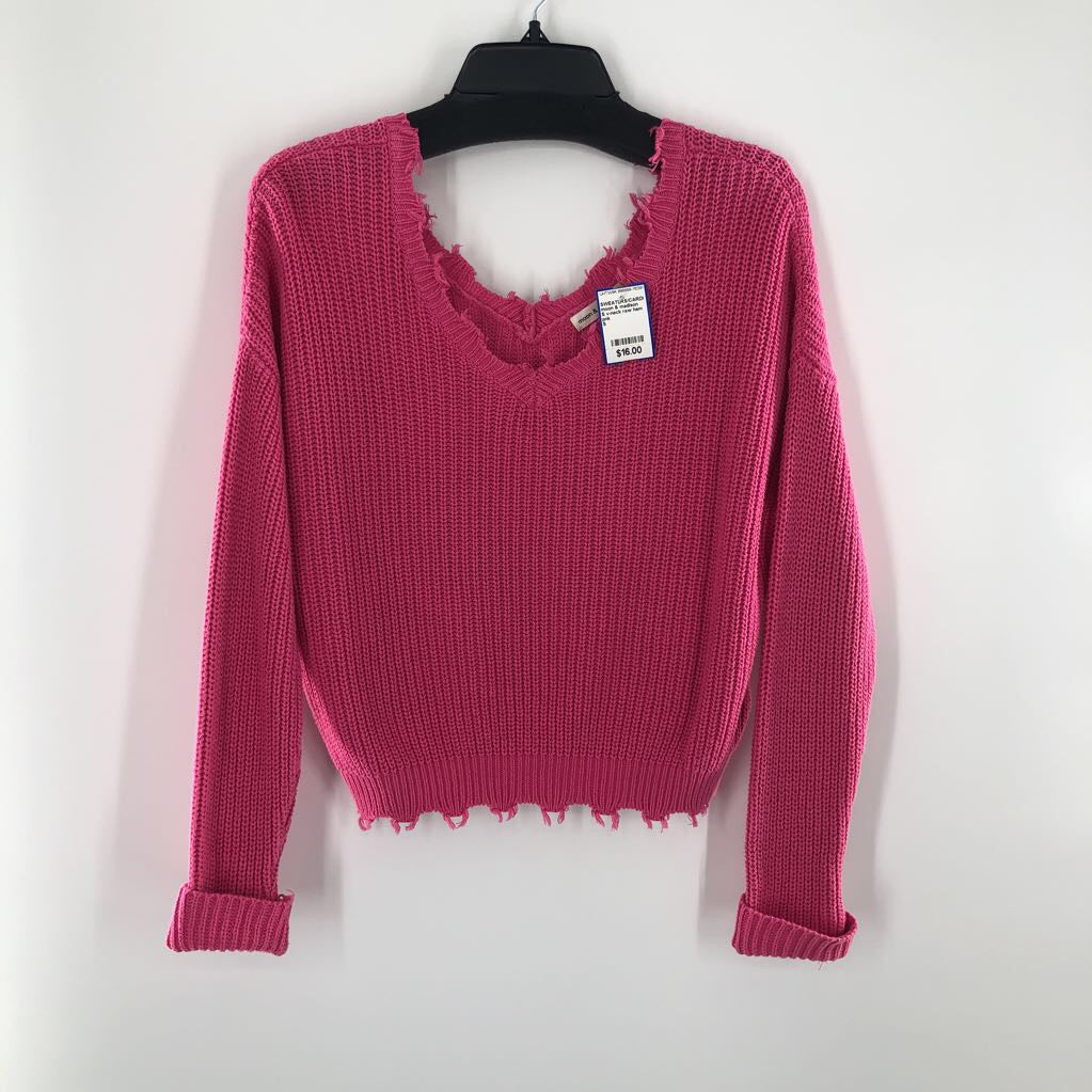 S v-neck raw hem sweater