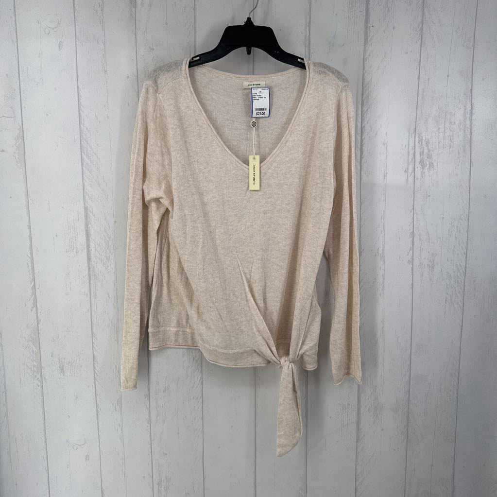R88 L v-neck tie front l/s top