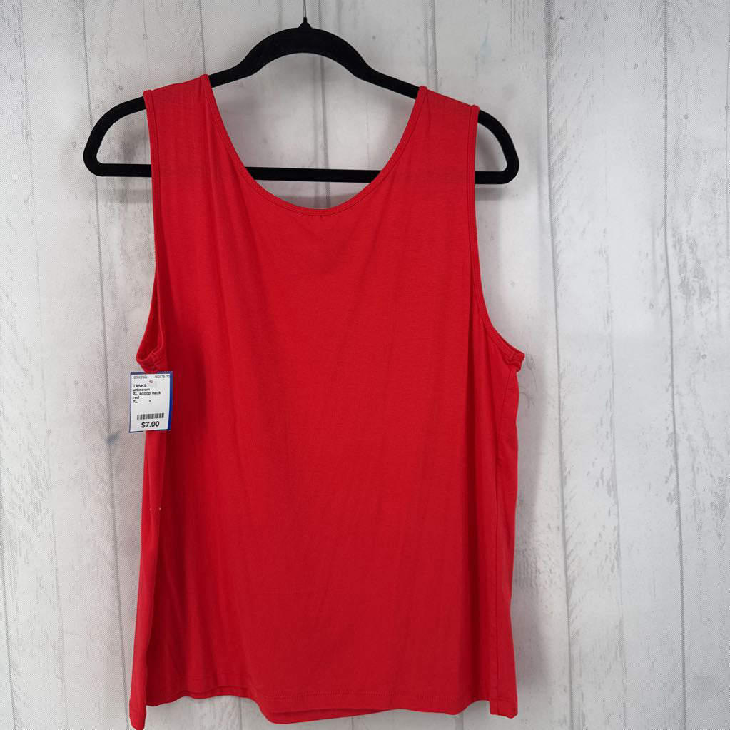 XL scoop neck tank