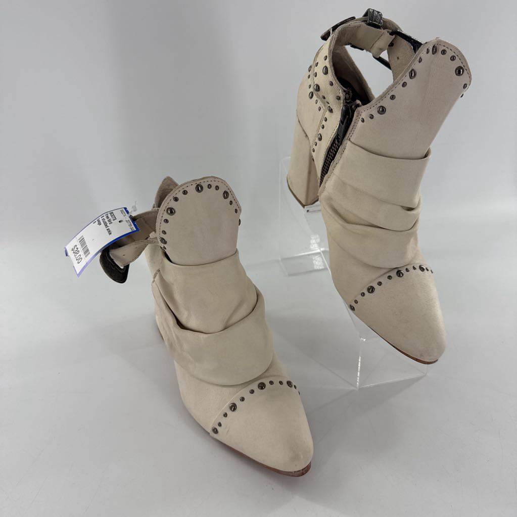 8 studded ankle boot