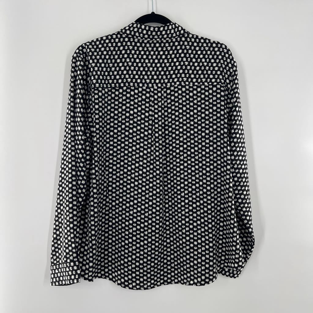 XL printed button down l/s top
