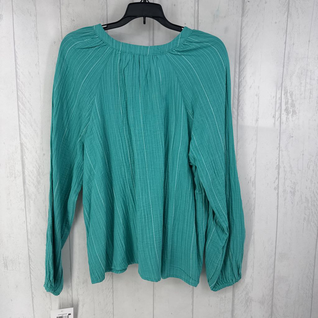 R28 L v-neck l/s top