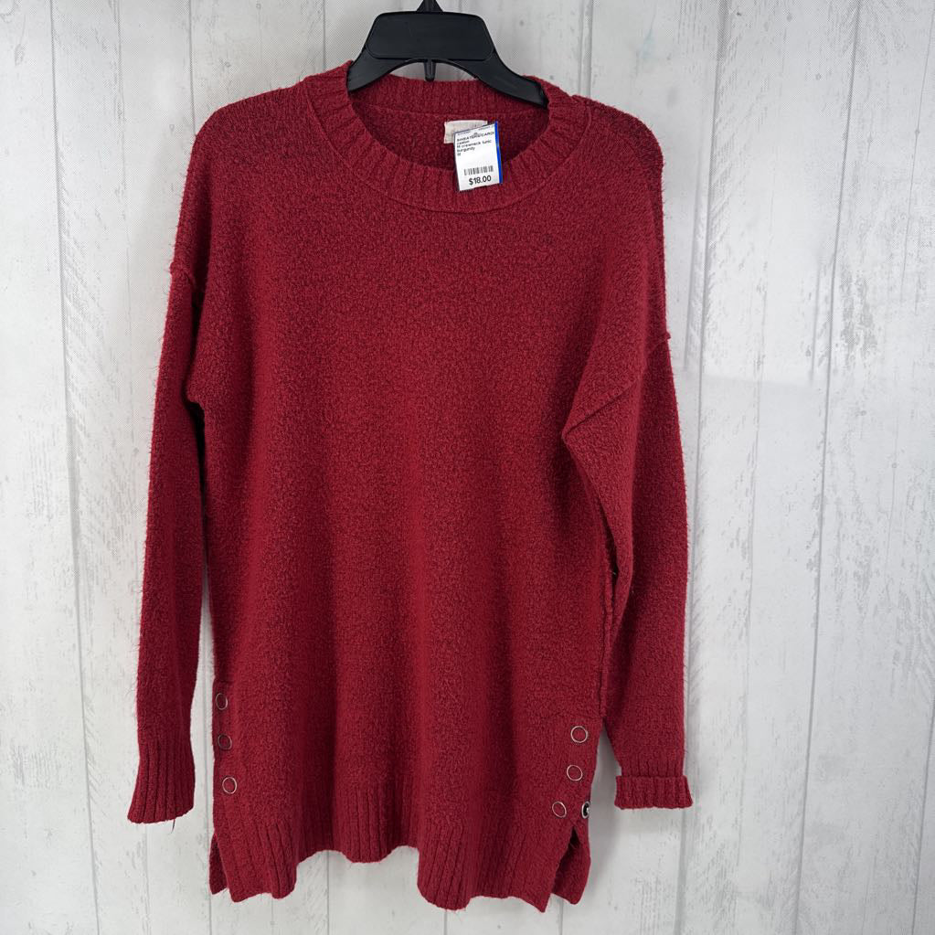 M crewneck tunic sweater