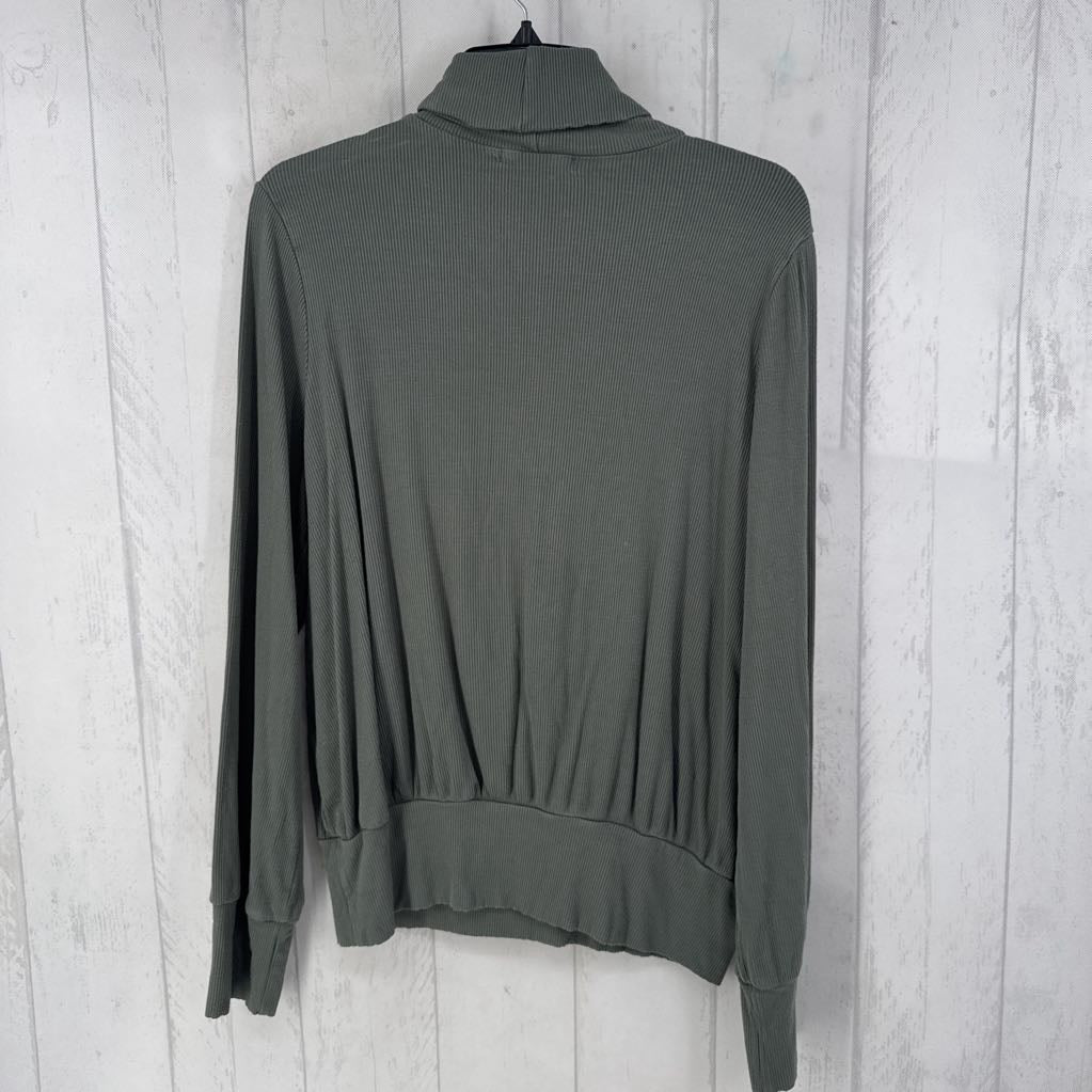 XL ribbed t-neck cutout l/s top