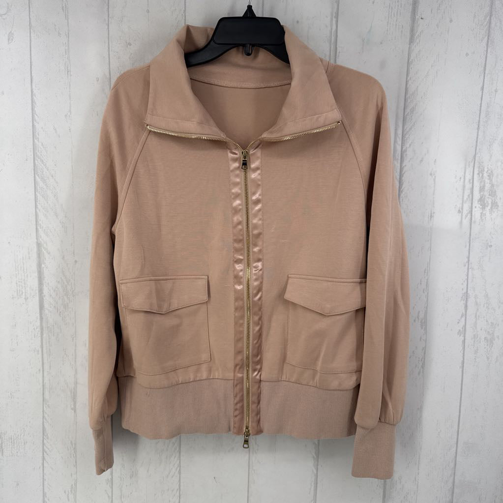 M zip-up jacket