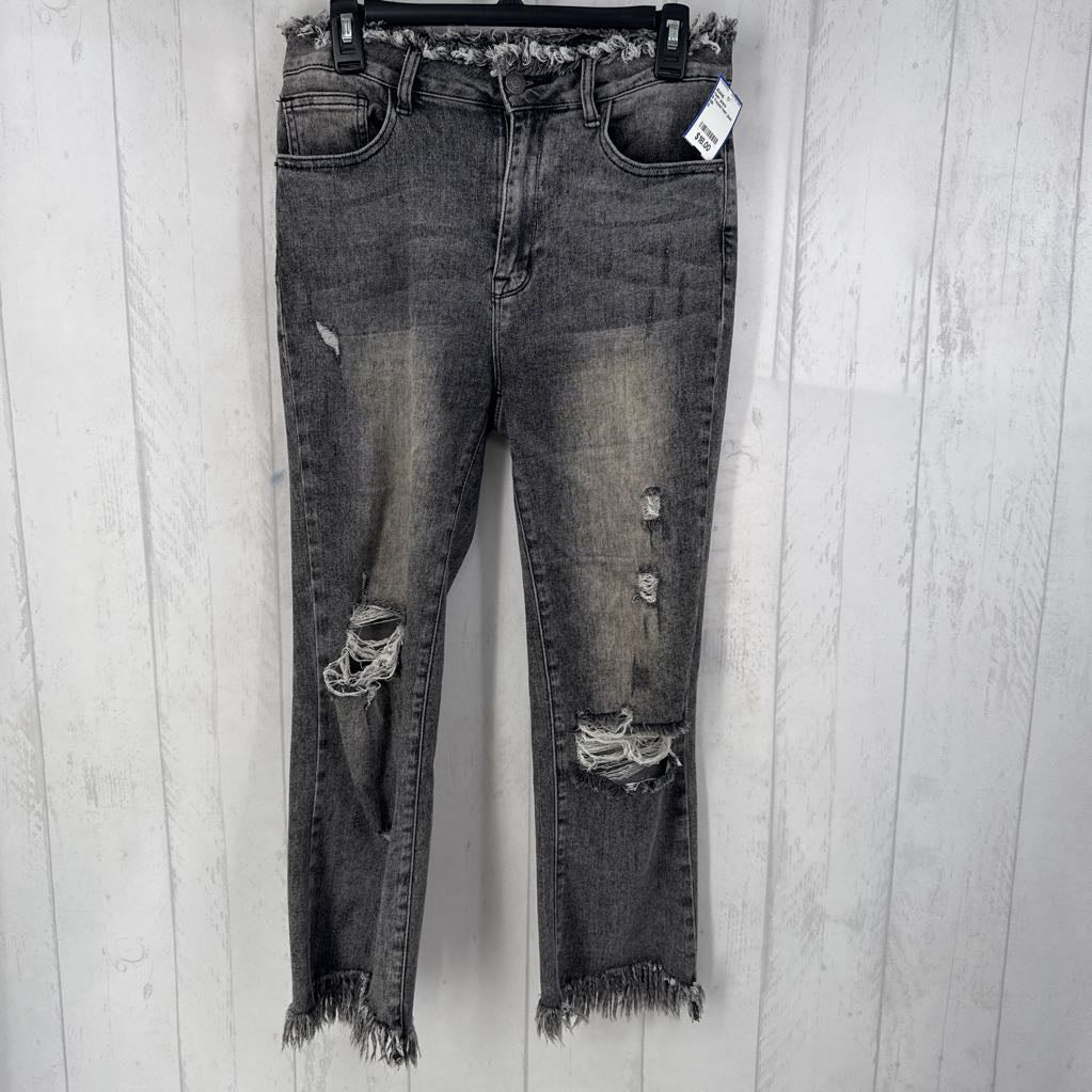 5 frayed hem jean