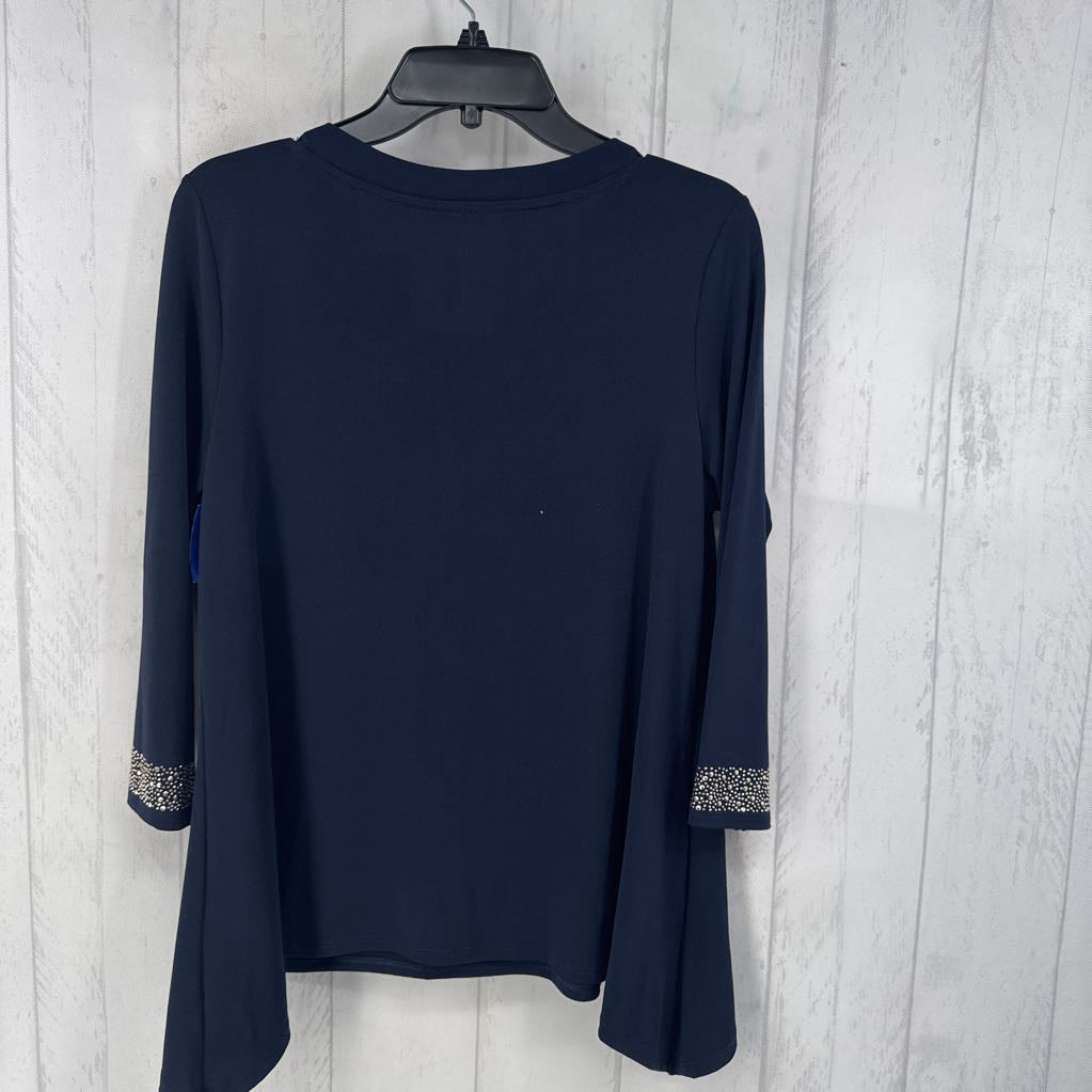 R40 S embelished v-neck 3/4 slv top