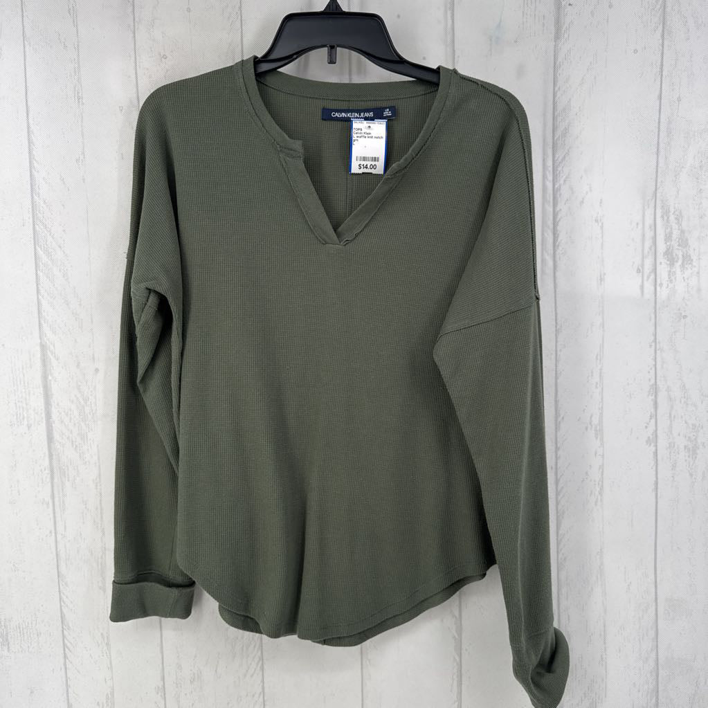 L waffle knit notch neck l/s top