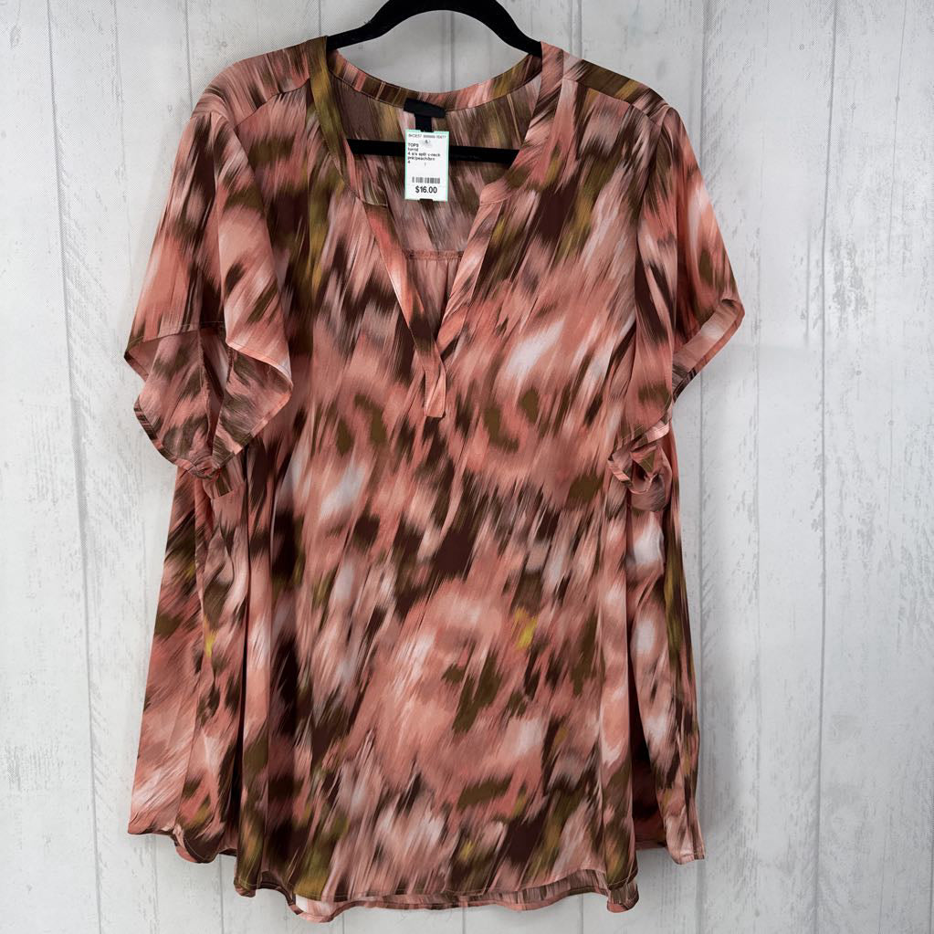 4 s/s split v-neck abstract hi-low top