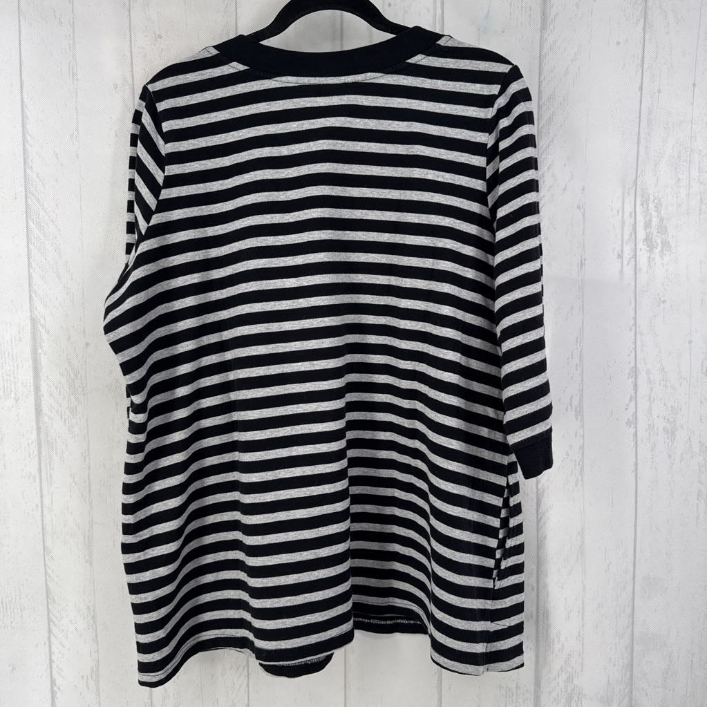 1X striped v-neck 3/4 slv top