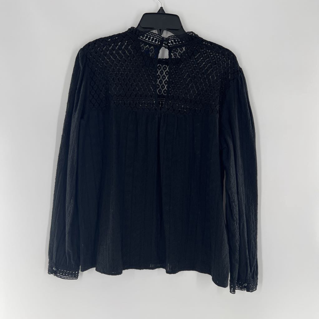 XL lace smocked l/s top