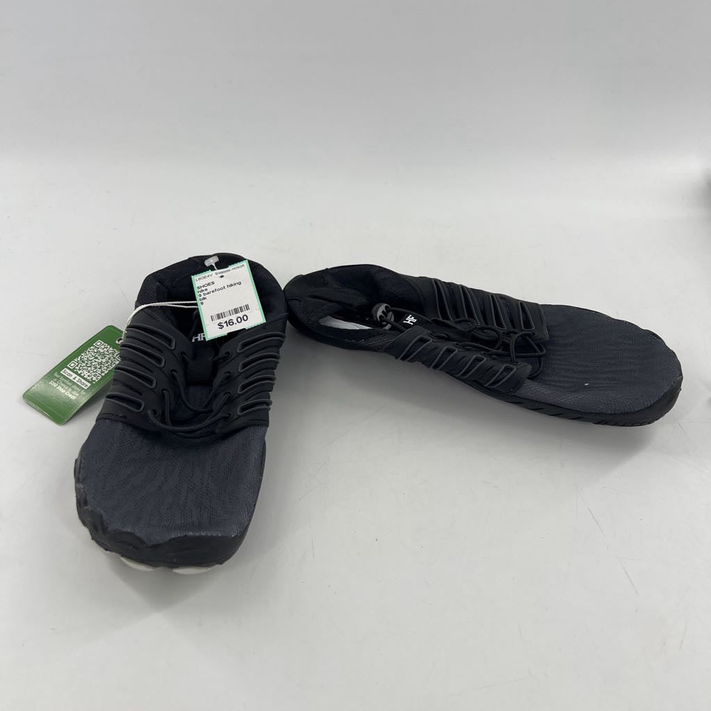 9 barefoot hiking shoes