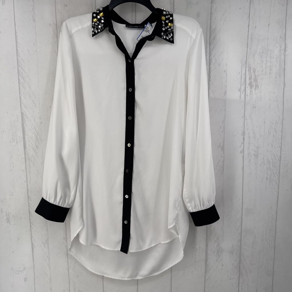M embelished l/s top