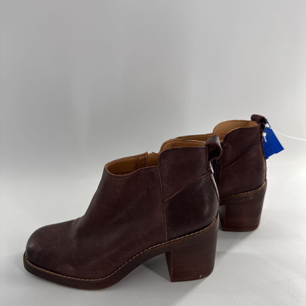 7.5 leather ankle boot