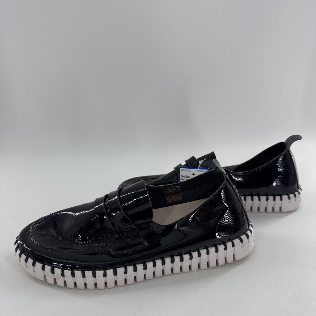 8 patent leather loafer