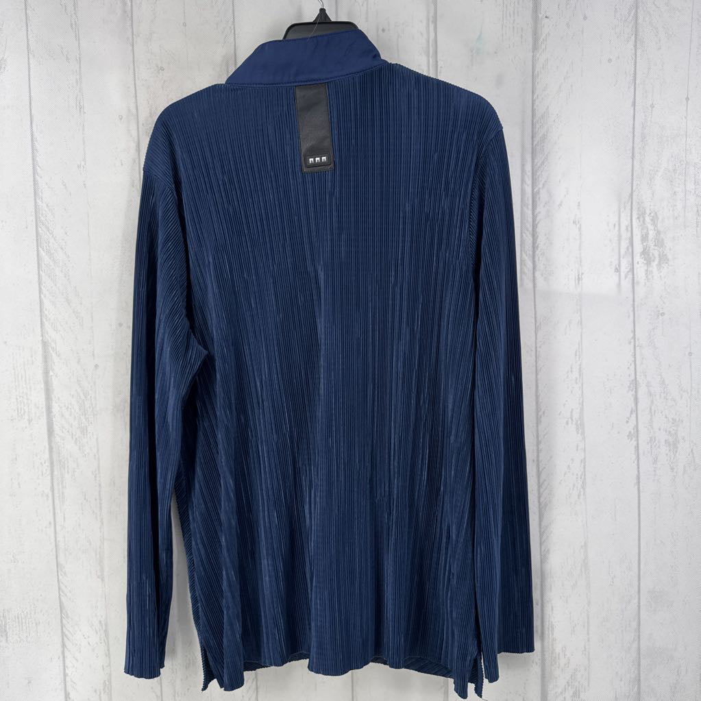 L textured zip-up jacket