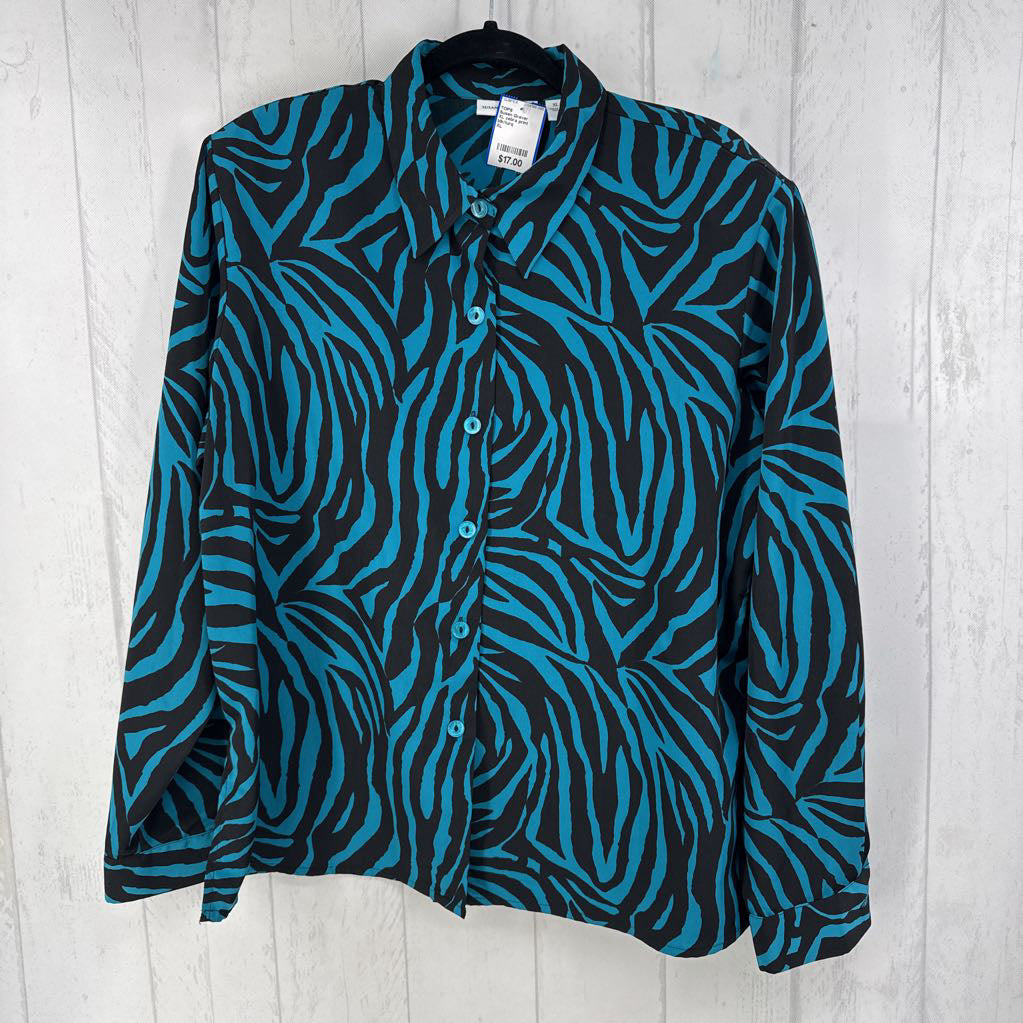 XL zebra print button down l/s top