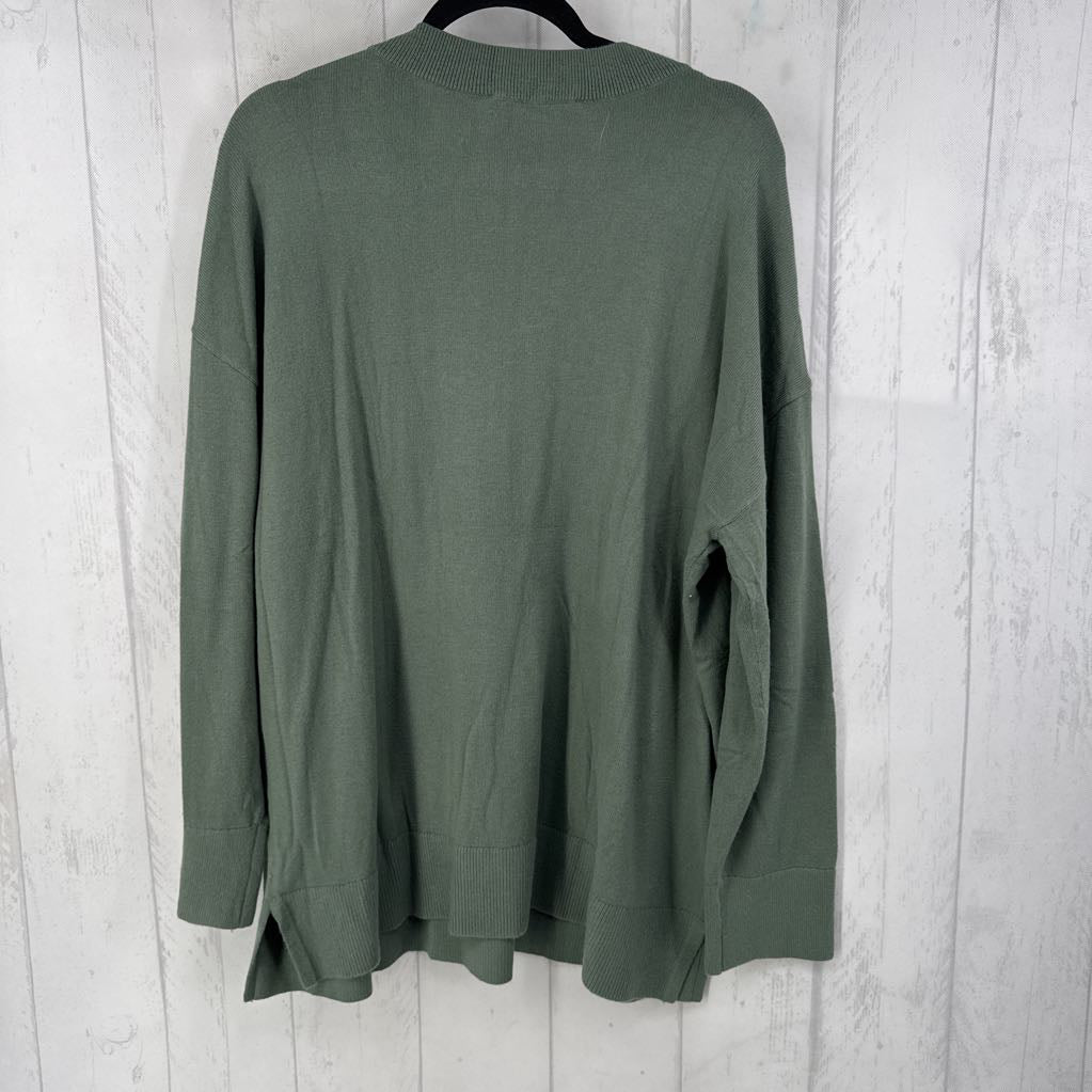 XXL v-neck tunic sweater