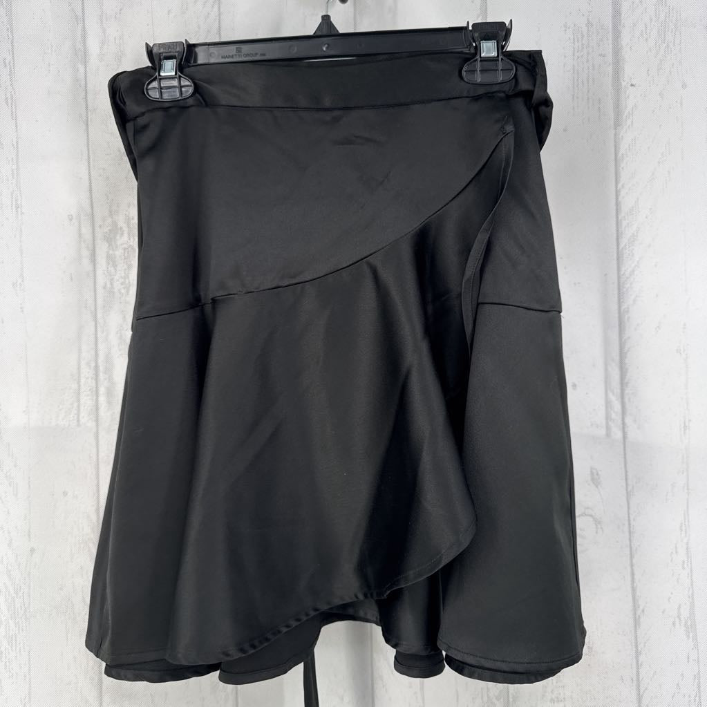 M silky wrap skirt