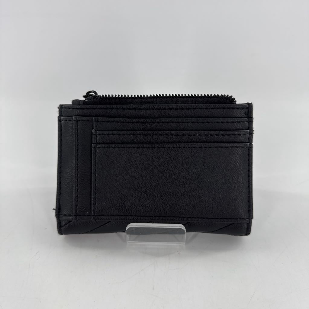 quilted bi-fold wallet