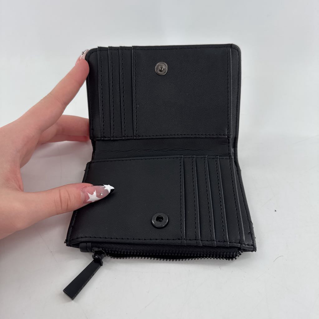 quilted bi-fold wallet