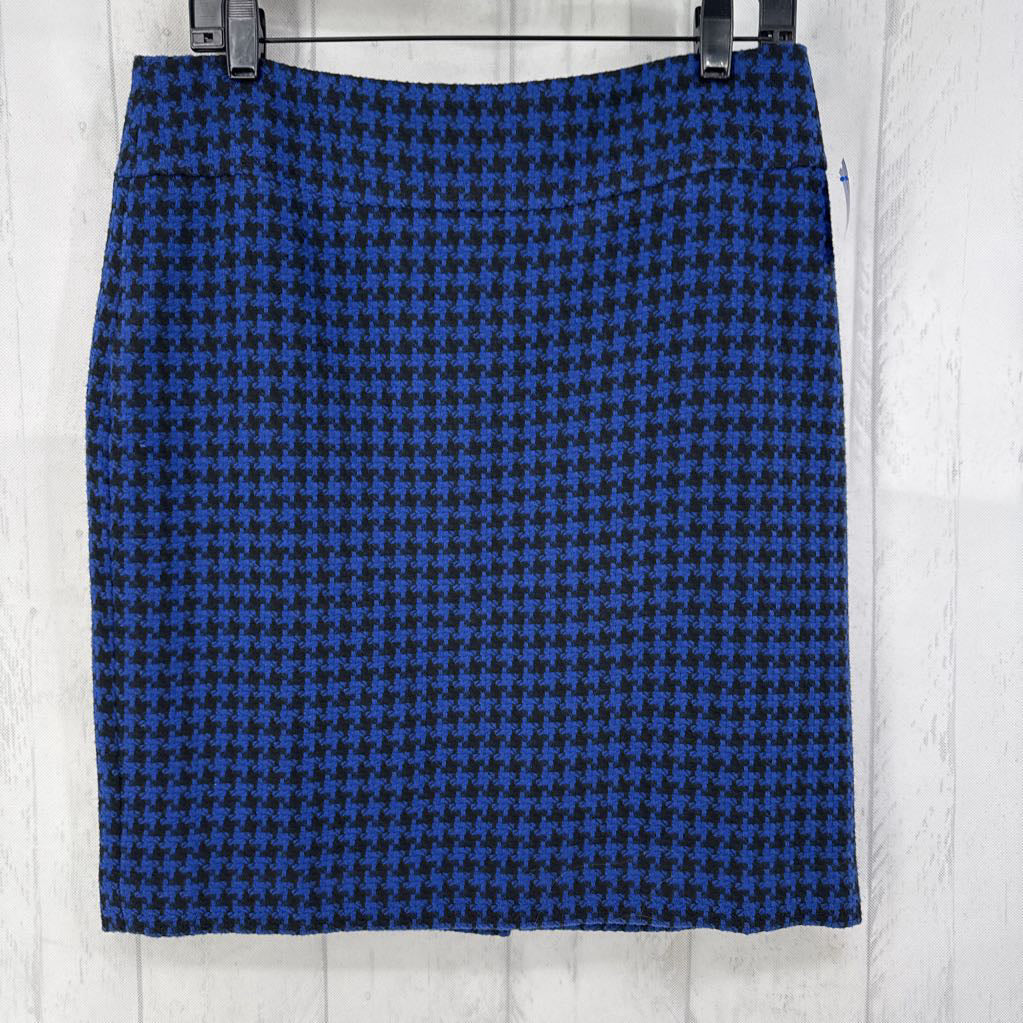 R89 10 houndstooth skirt