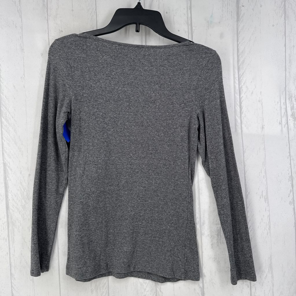 XS scoop neck l/s tee