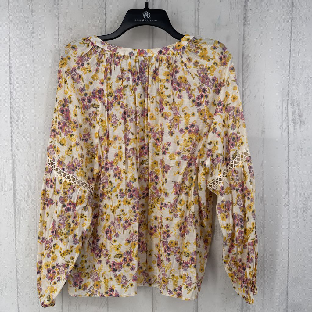 XL flo print v-neck l/s top