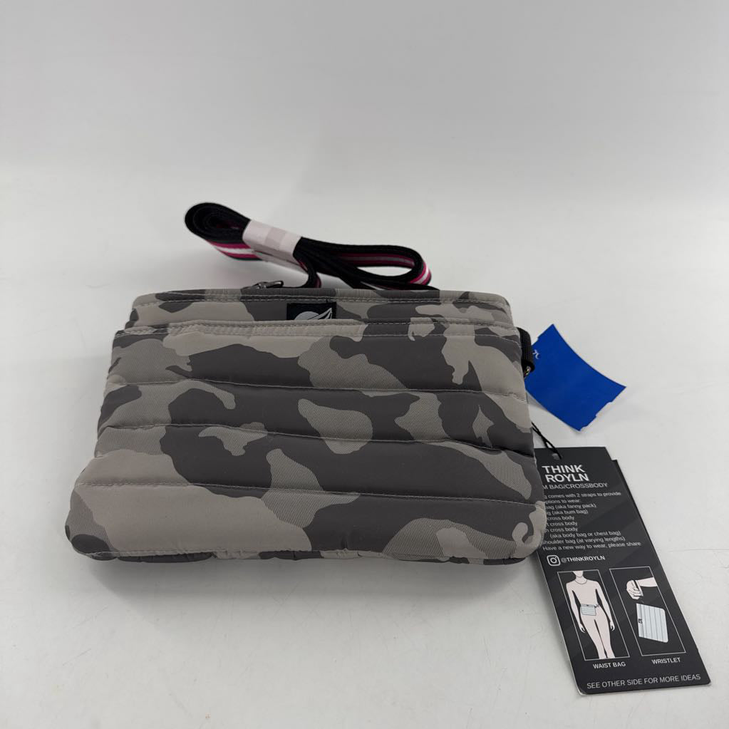 quilted camo bum bag w/ extra guitar strap