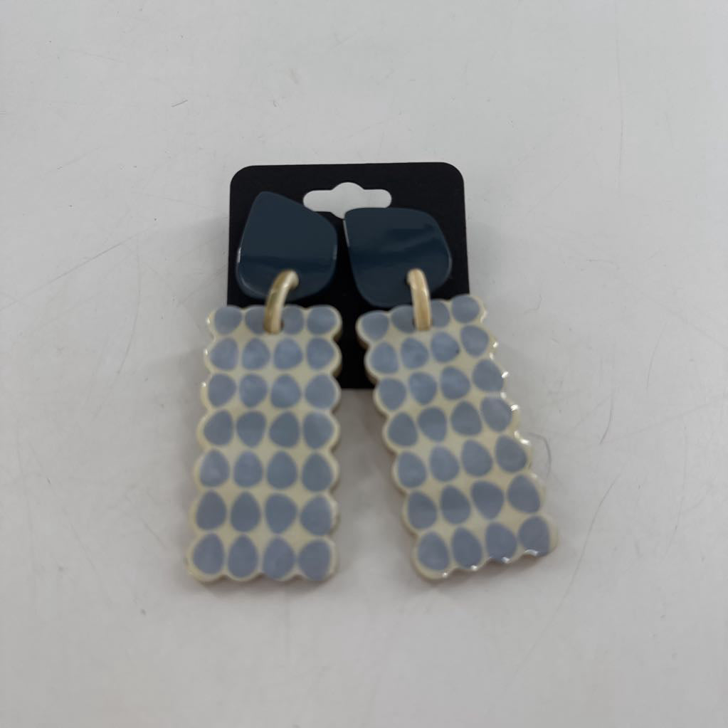 scalloped acrylic dangle earrings