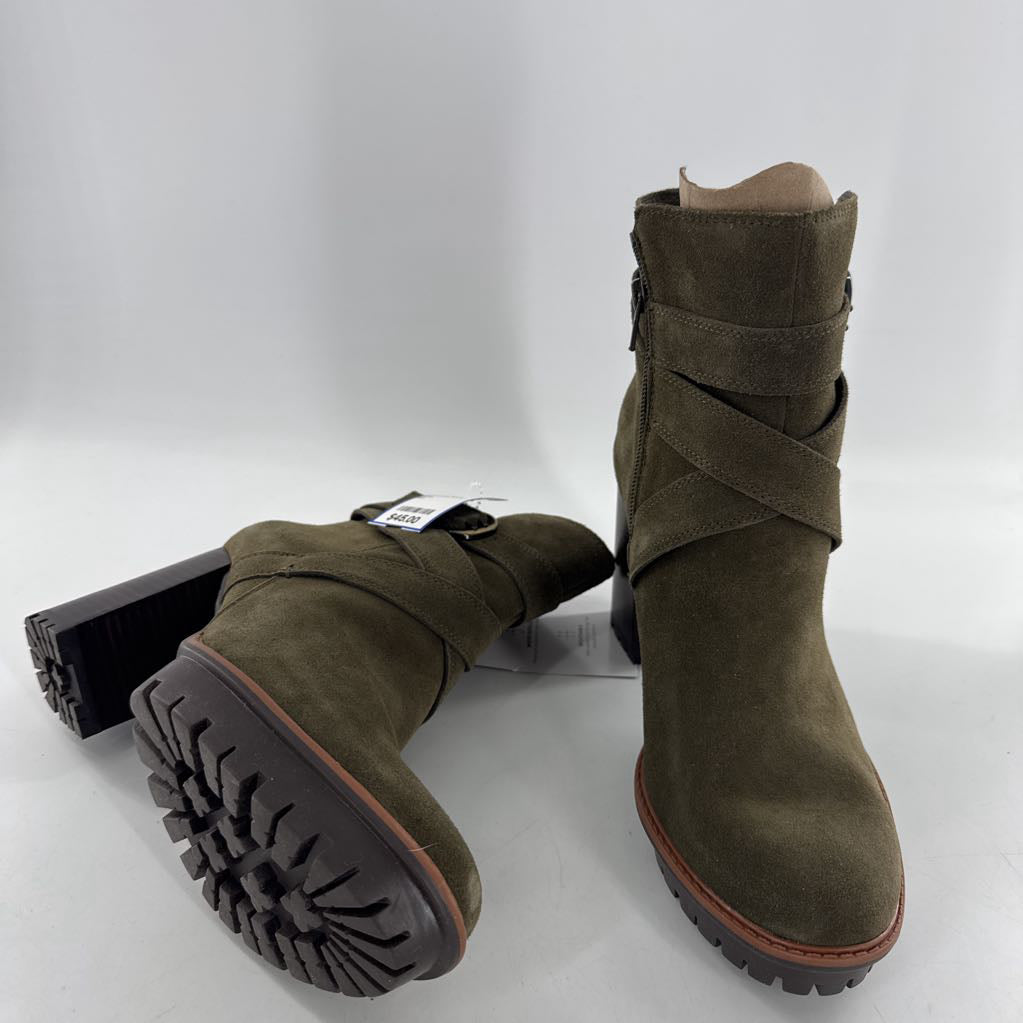 9.5 suede block heel boot