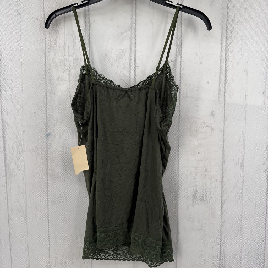 R30 M crinkle lace tank