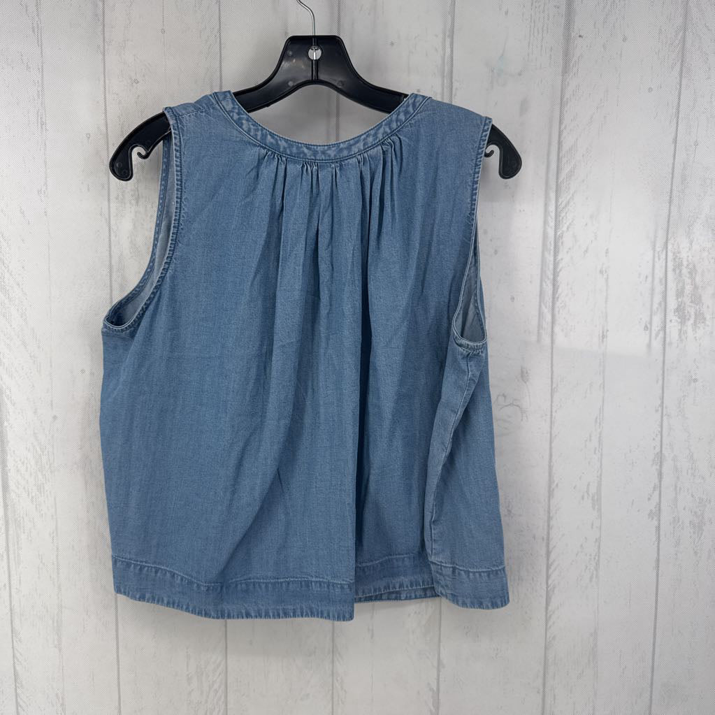 M button tank