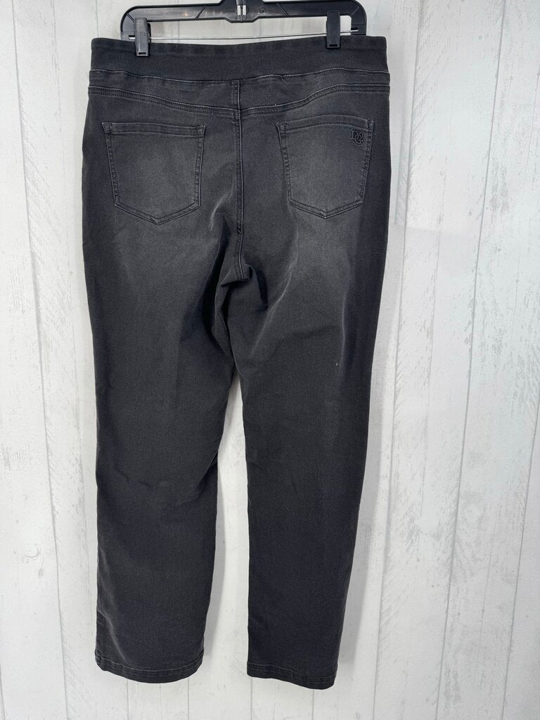 L straight leg pull-on jean