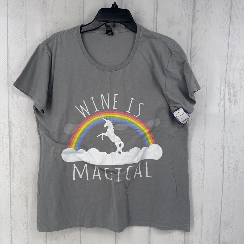 XL s/s tee ( wine is magical)