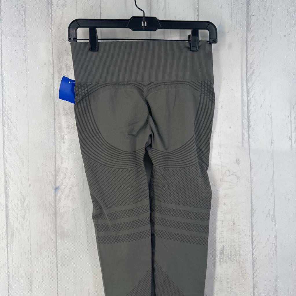 L compression leggings