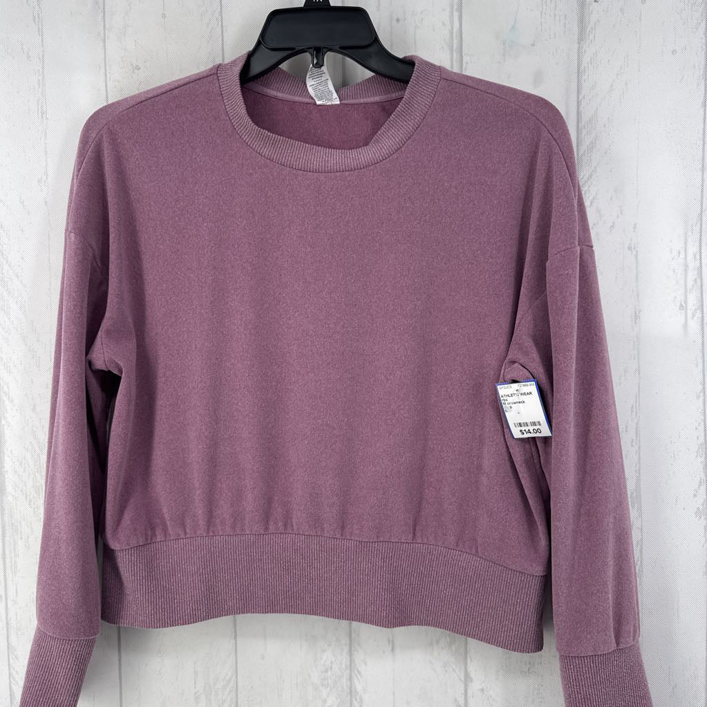 M crewneck sweatshirt