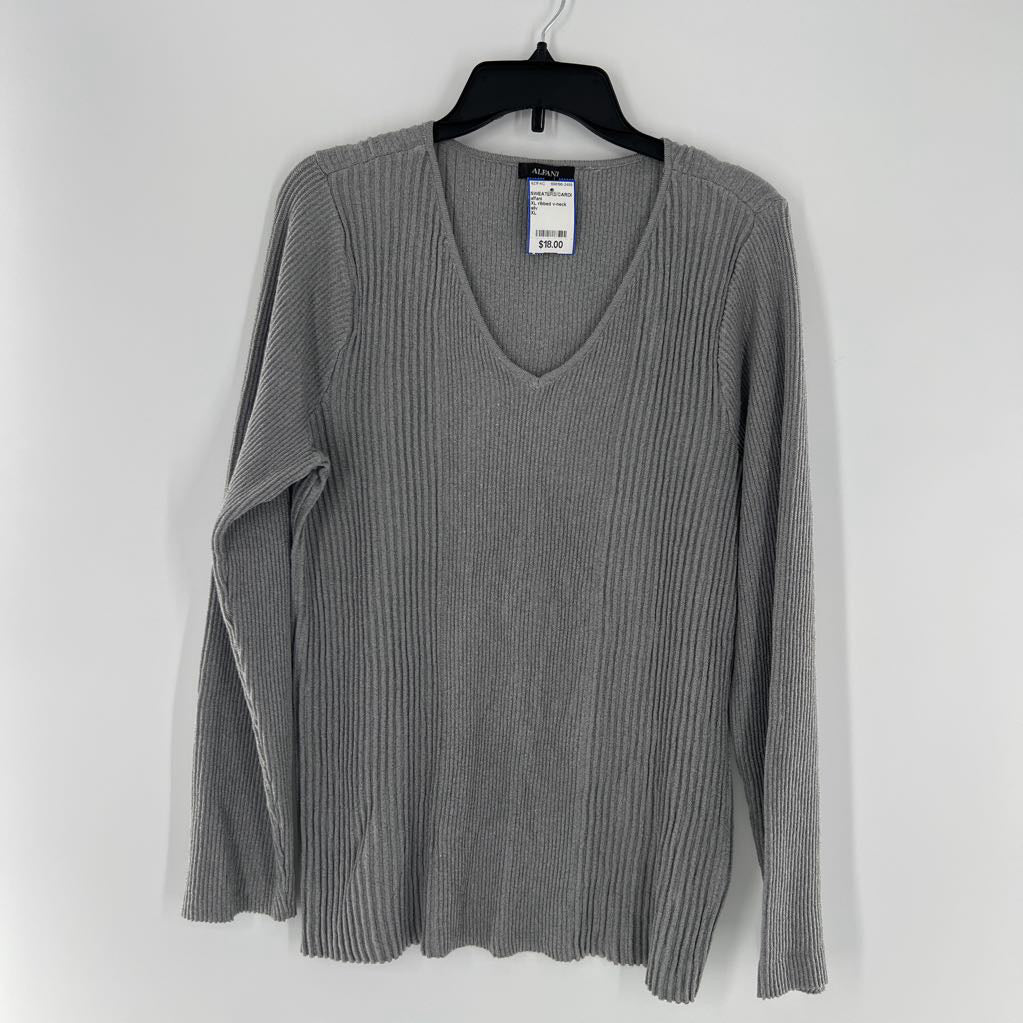 XL ribbed v-neck sweater