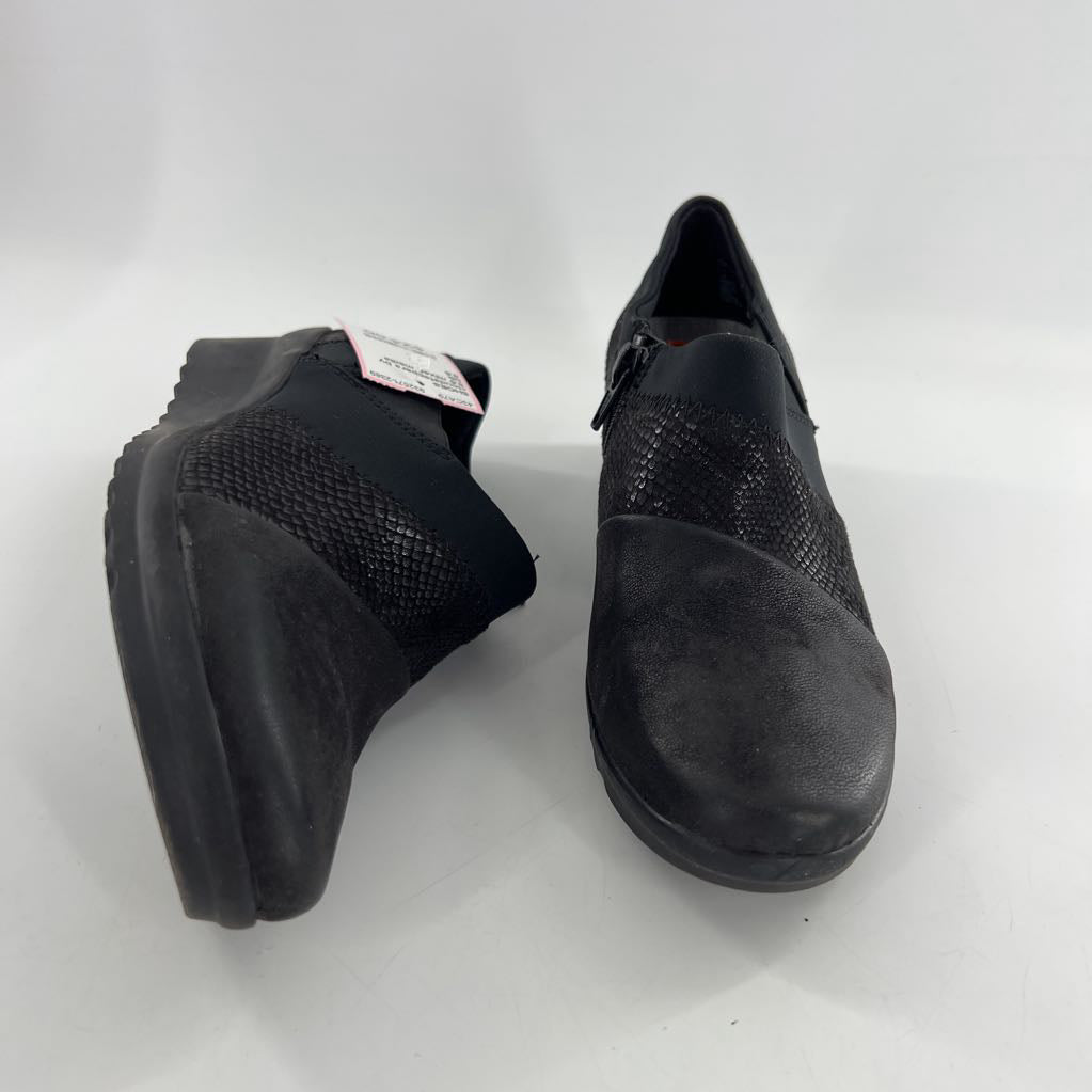 6.5 mixed media wedge heel shoe