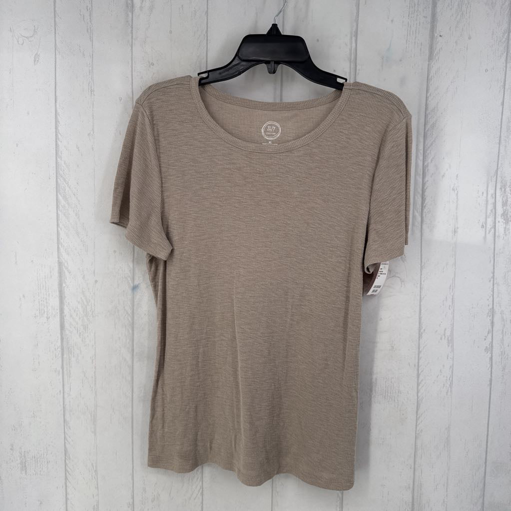 XL ribbed s/s top