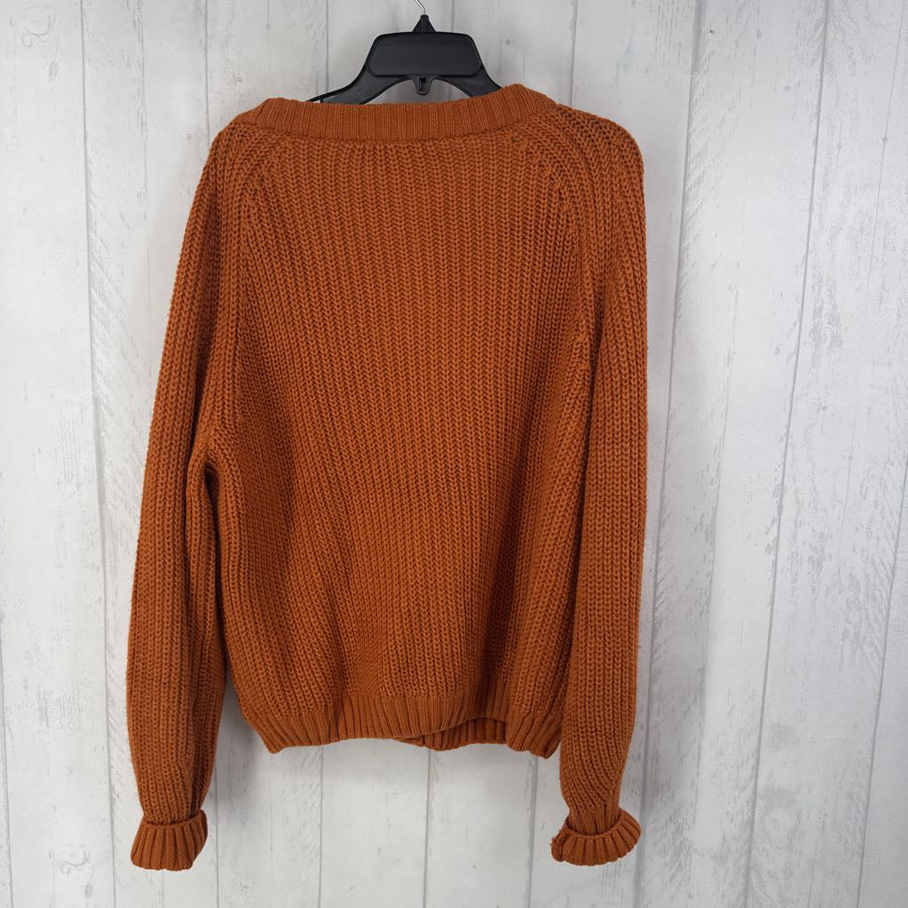 L button front cardi