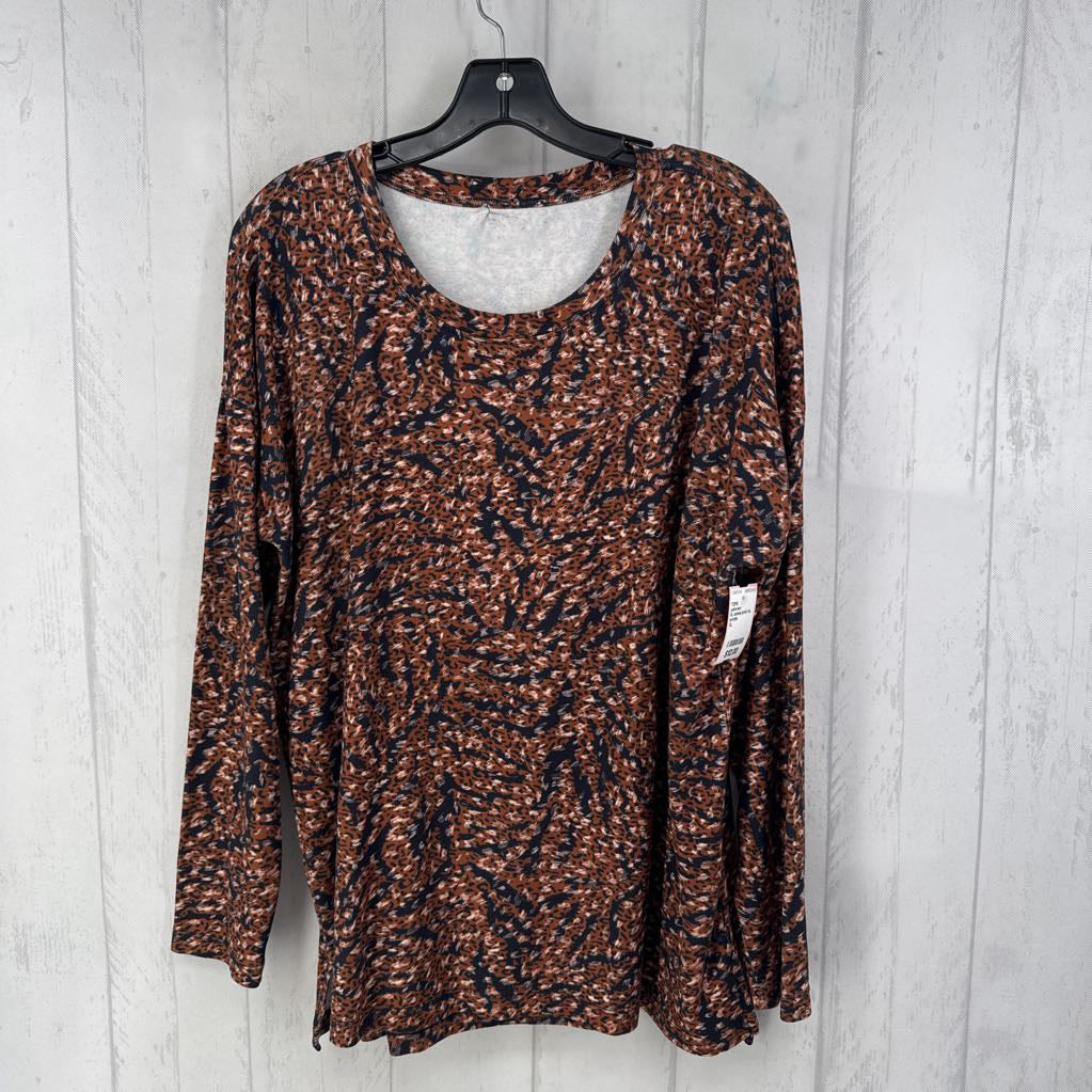 XL animal print l/s top