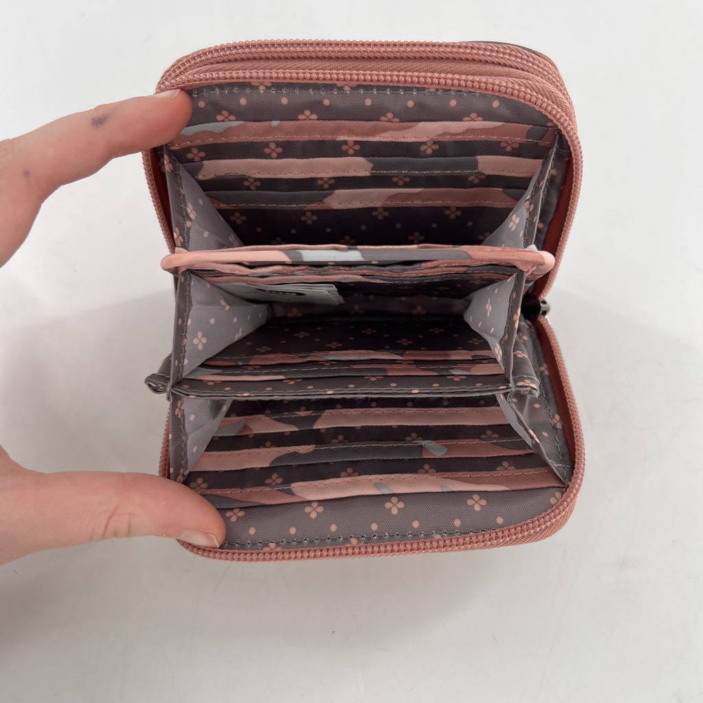 nylon quilted wallet/wristlet