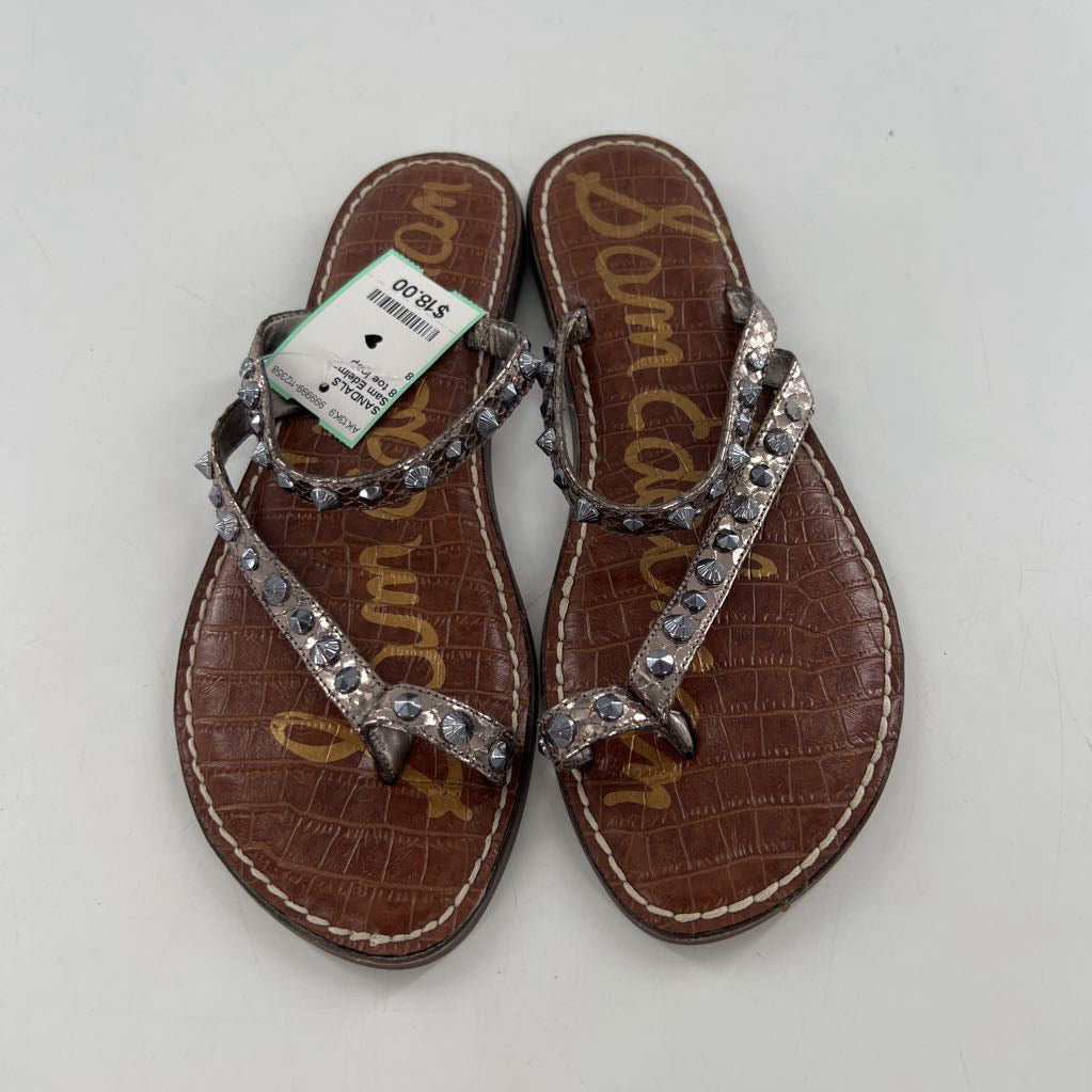 8 toe loop embellished sandals
