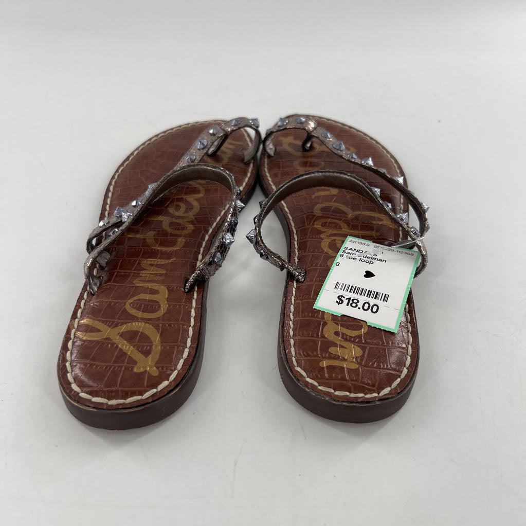8 toe loop embellished sandals