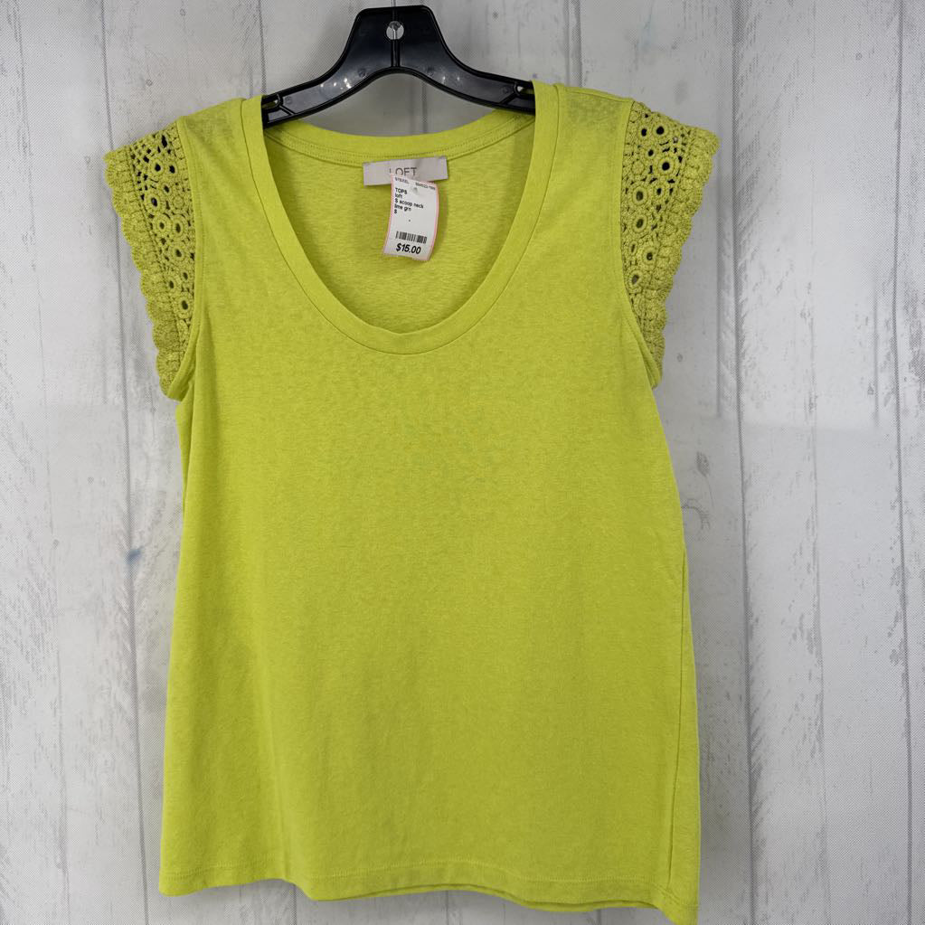 S scoop neck crochet slv top