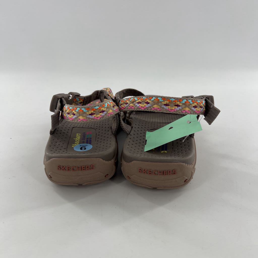 6 woven strap buckle closure sandals